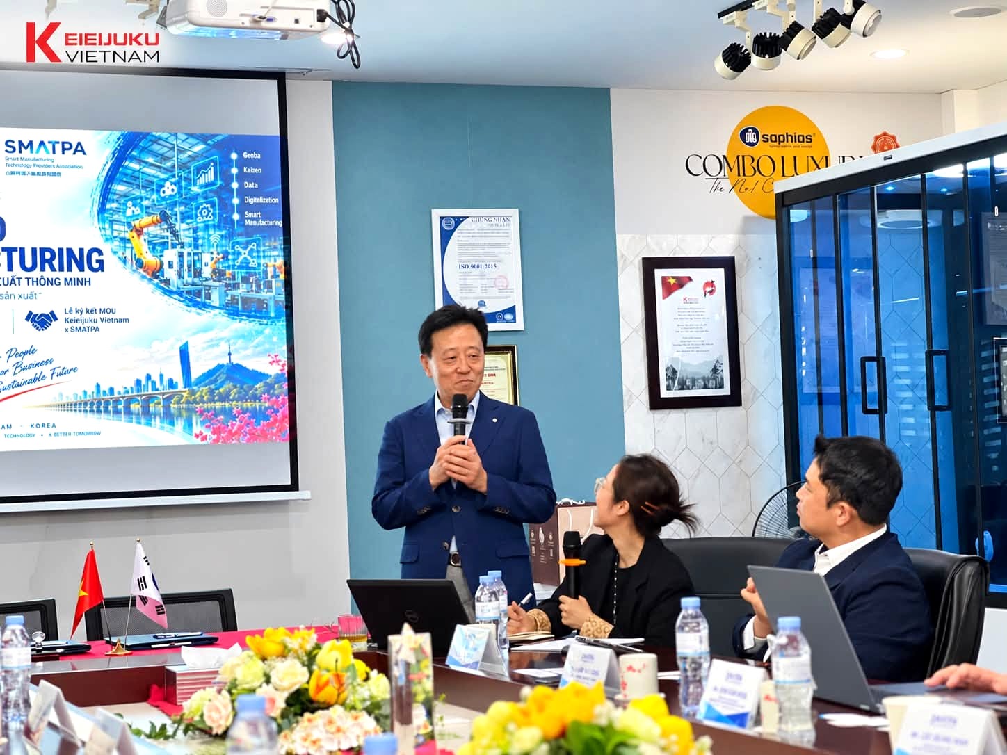A member of the Korean delegation speaks at the event. Photo: KEI